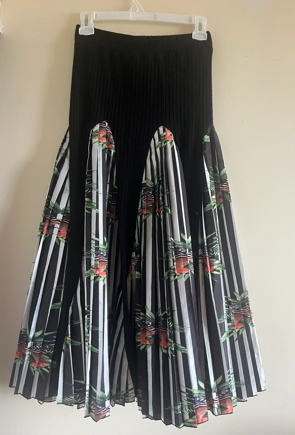 Pleated Floral Skirt - photo 3