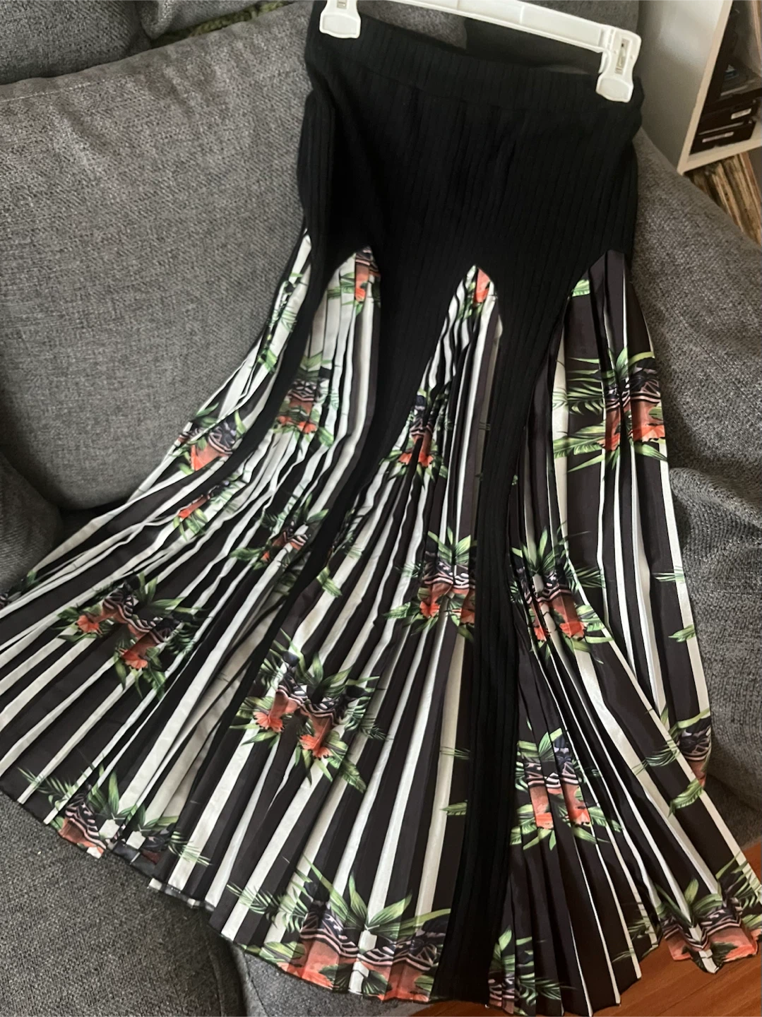 Pleated Floral Skirt - photo 4