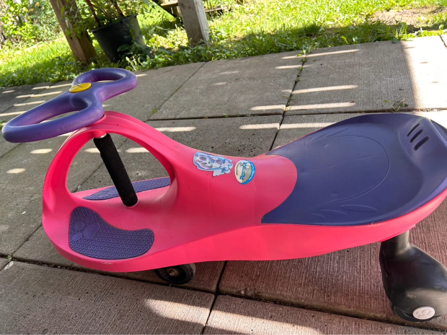 PlasmaCar Paw Patrol Skye Ride-On Toy