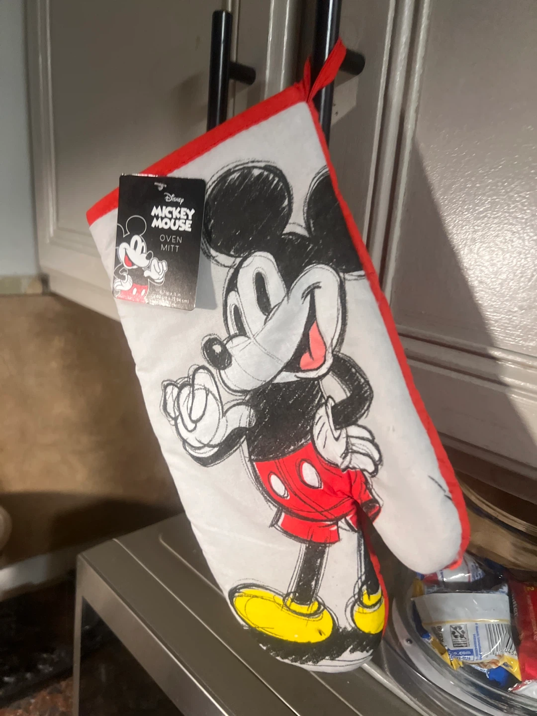 Disney Mickey Mouse Oven Mitt 🏈