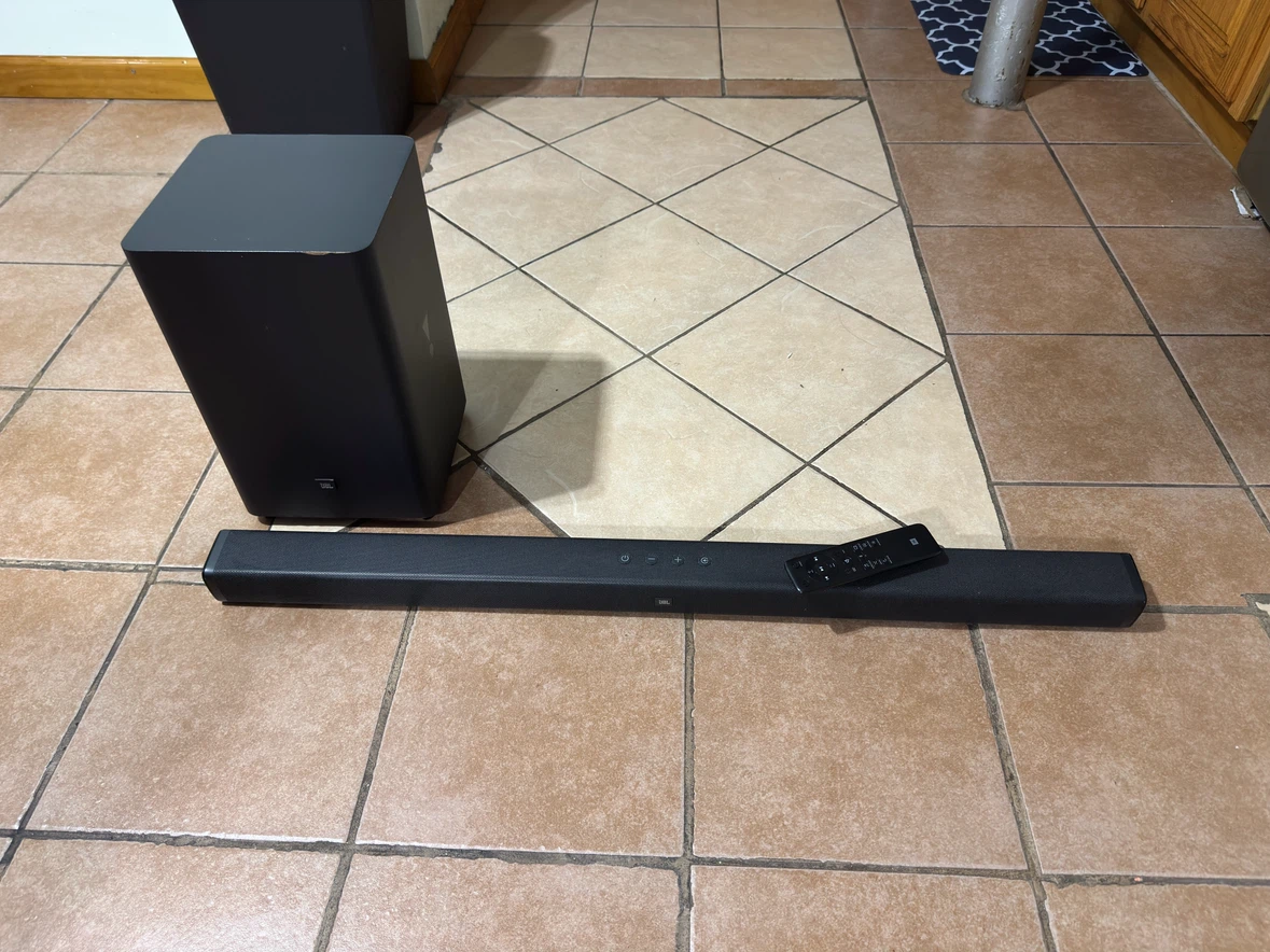 JBL Bar 2.1 Soundbar with Wireless Subwoofer