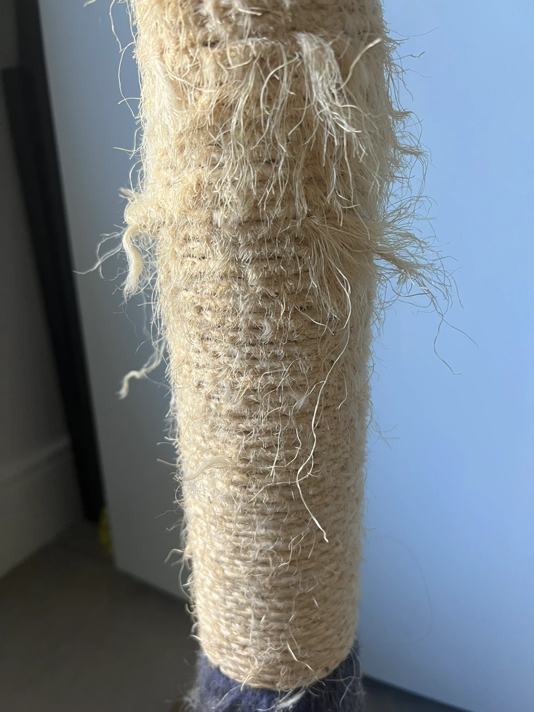 Cat Scratching Post - photo 3