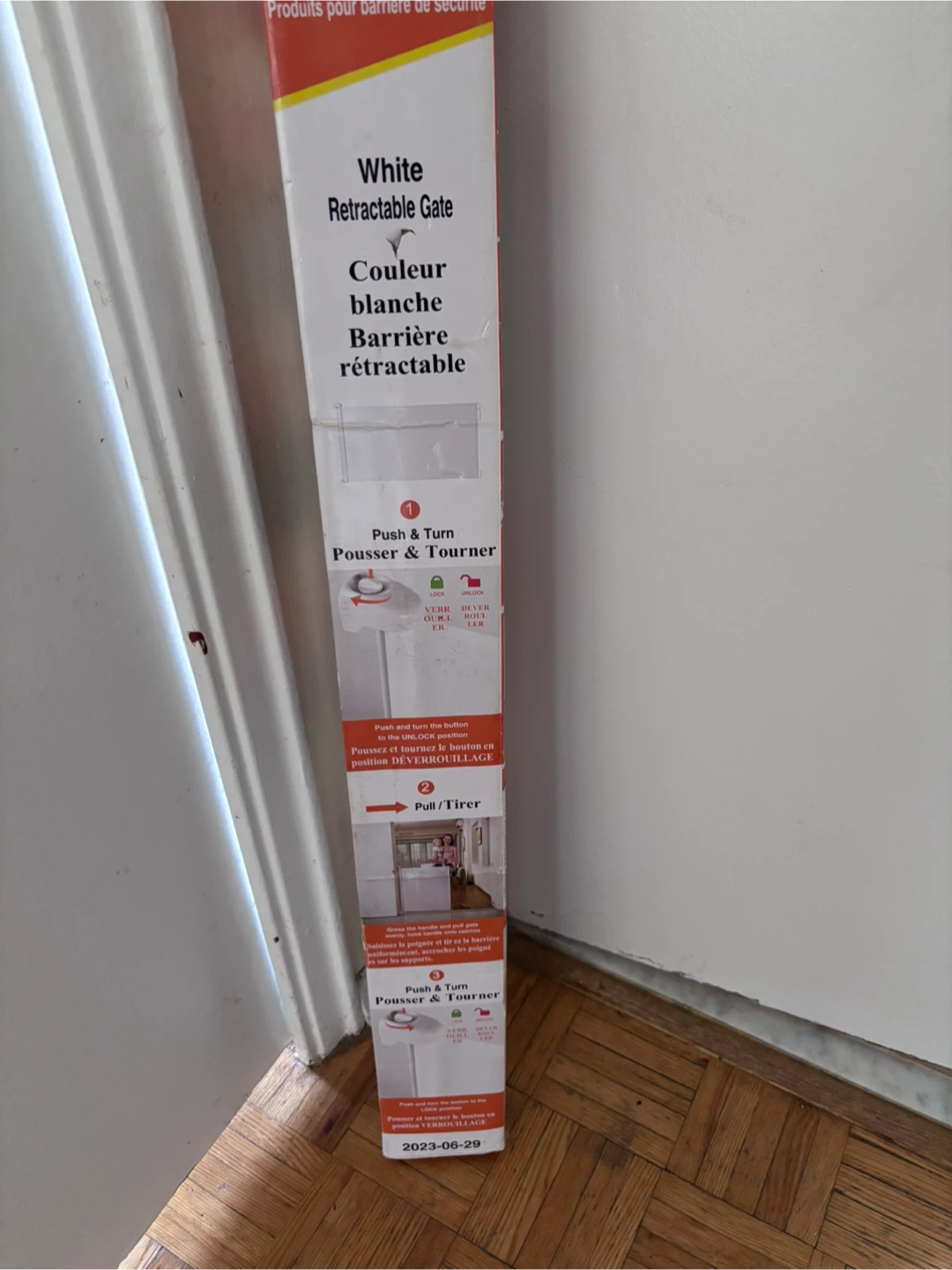 EasyBaby White Retractable Safety Gate