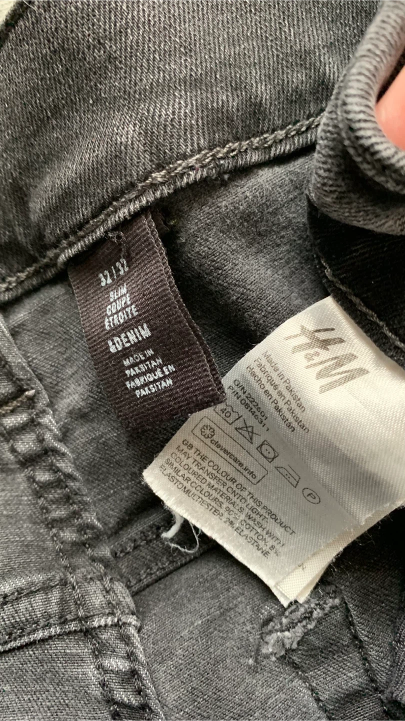 H&M Slim Fit Jeans - Black Size 32/32 🏈 - photo 3