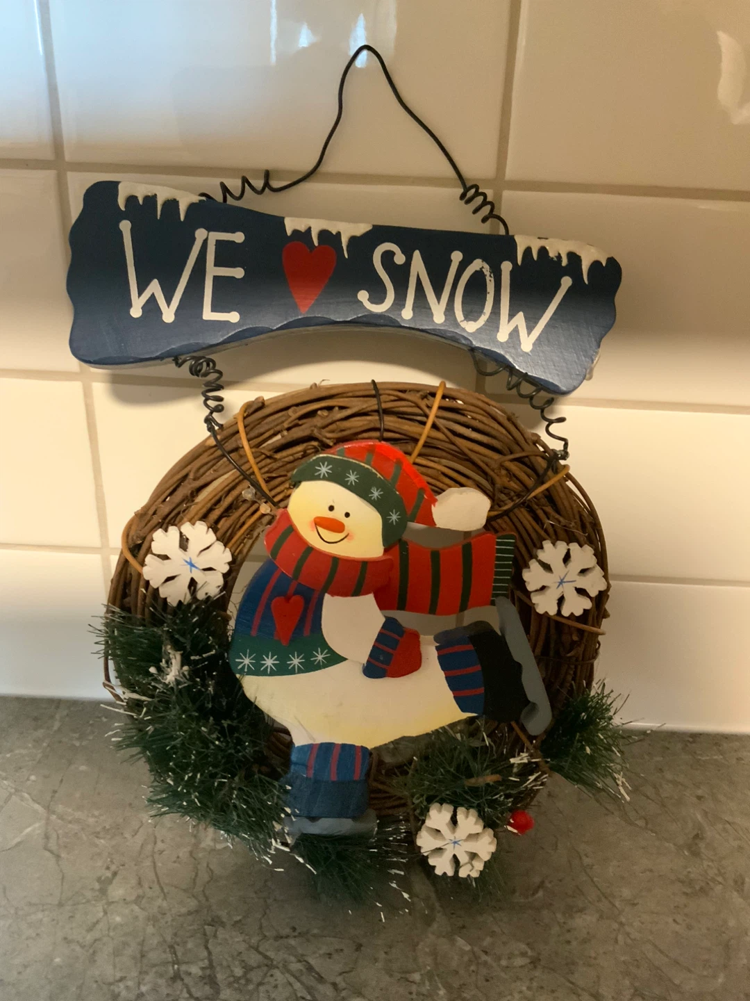 Wooden Holiday Snowman Decoration Sign 🏈 - photo 2