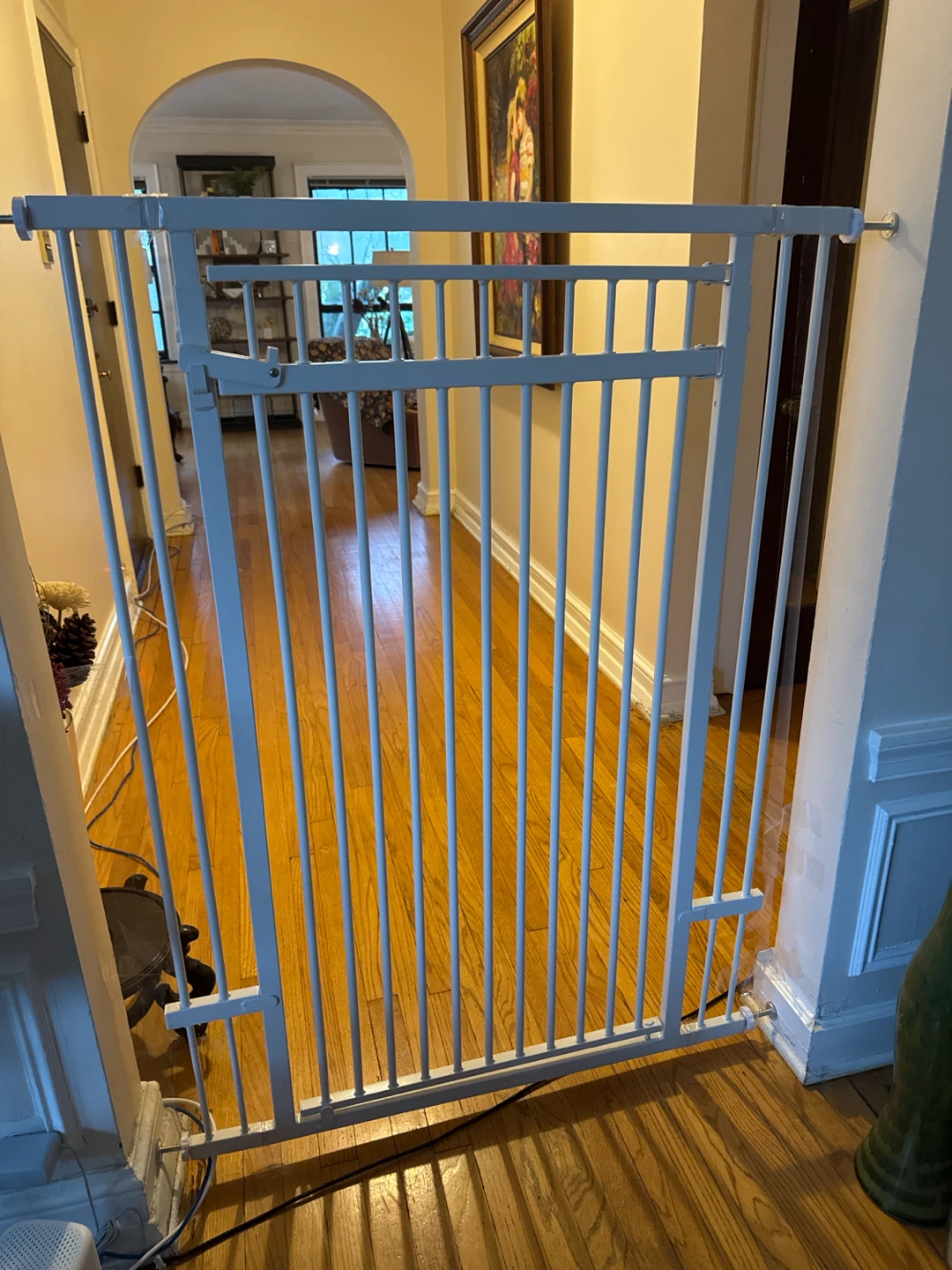 White Metal pets or kids Safety Gate