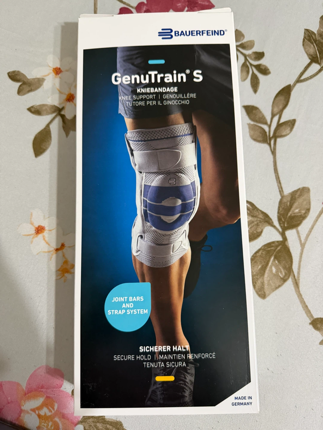 Knee beaces left and right, Size 3