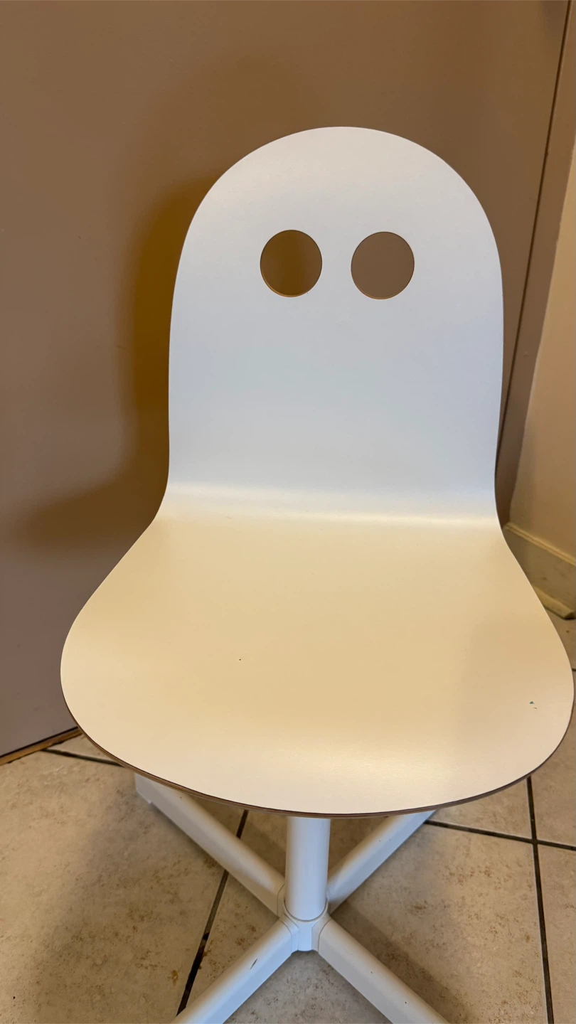 IKEA Urban Kids Chair u can make it higher and lower - photo 2