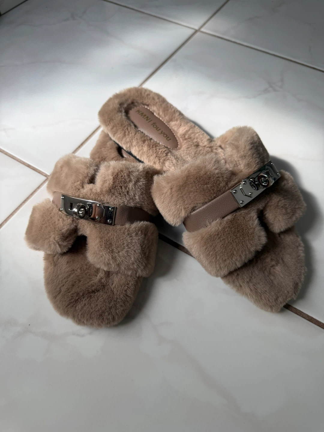 Hermes Inspired Taupe Sandals Size 7.5 Womens - photo 2