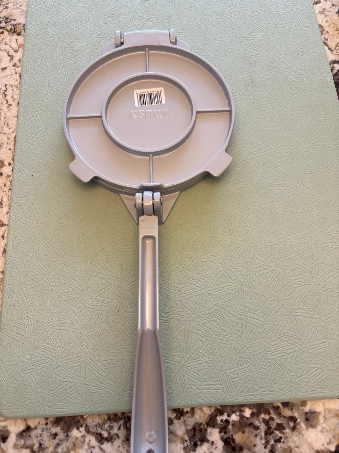IMUSA 8-Inch Tortilla Press - photo 3