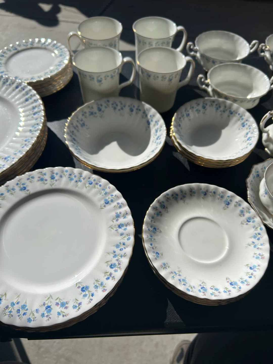 Royal Albert memory lane bone china set - photo 2