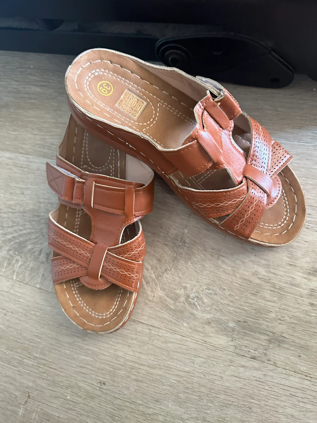 Brown Leather Sandals Size 39