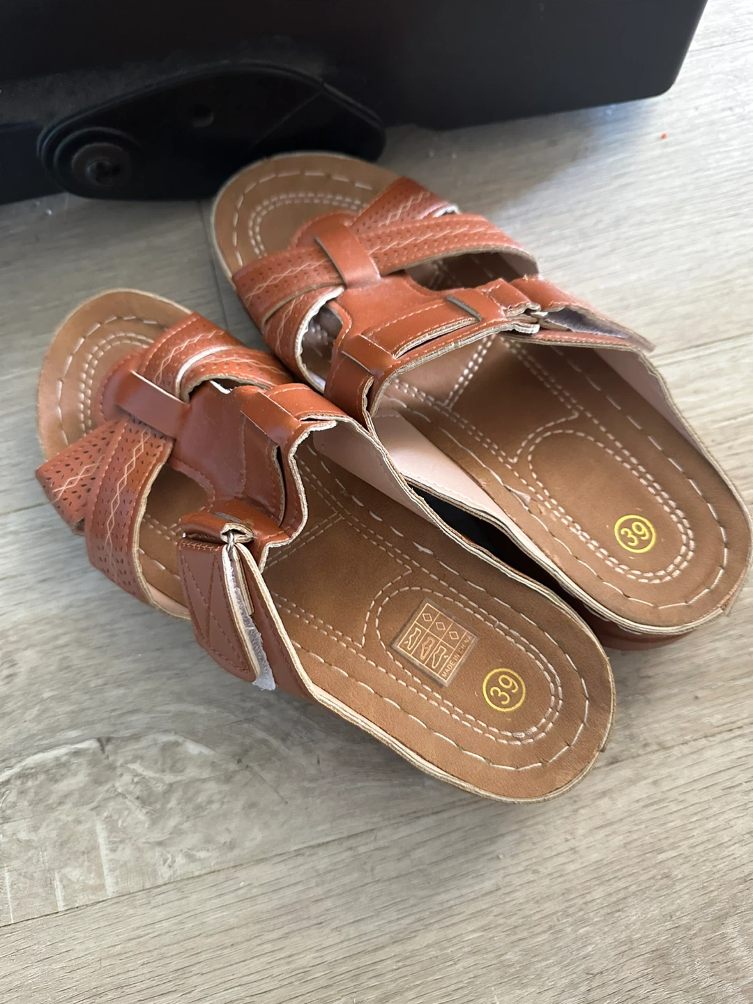 Brown Leather Sandals Size 39 - photo 2
