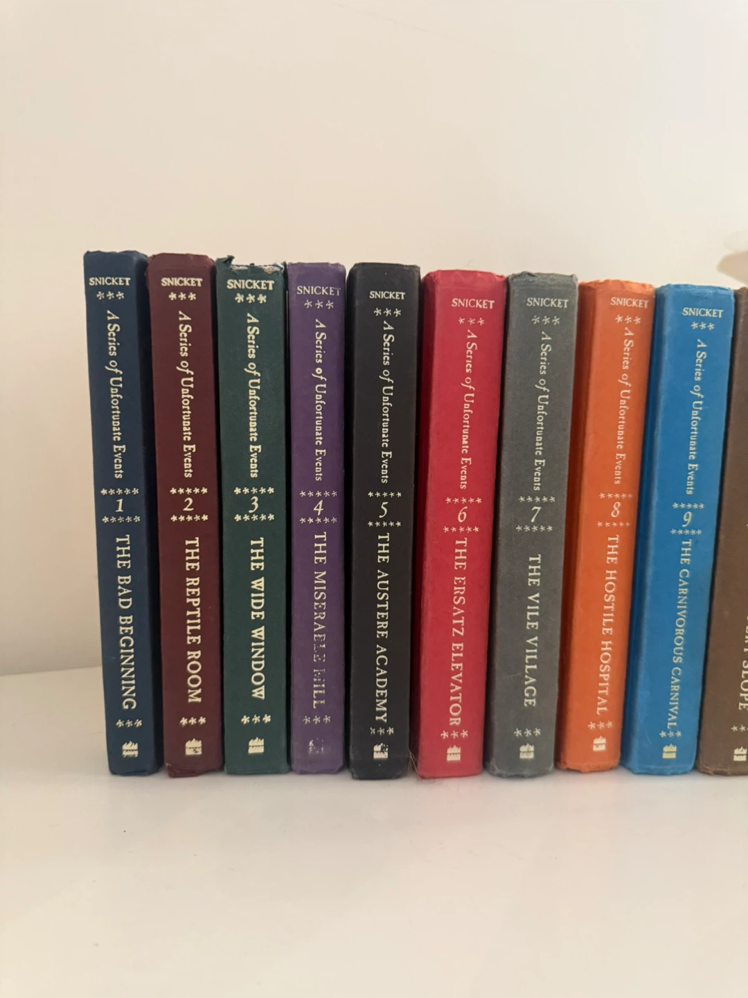 A Series of Unfortunate Events Book Set - photo 2