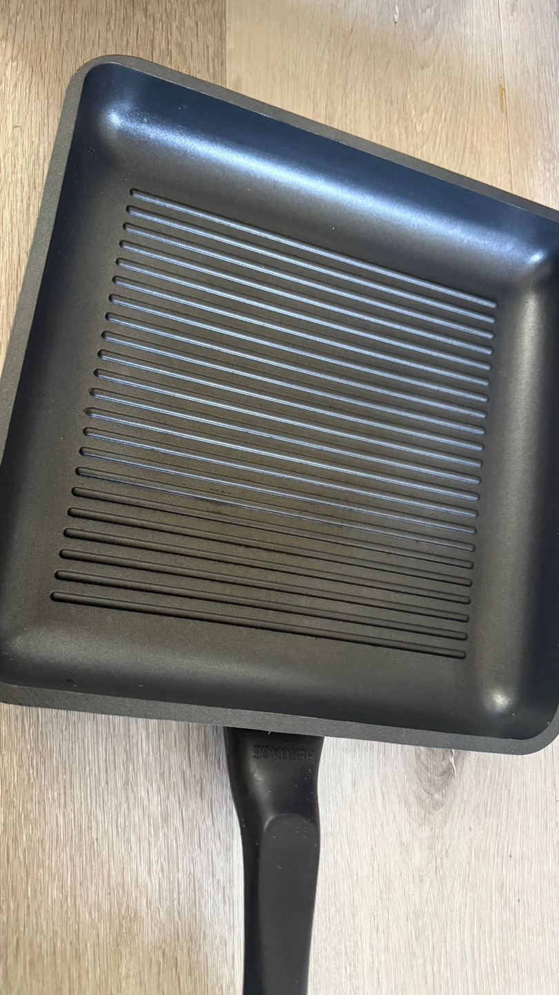 Heritage The Rock Square Grill Pan