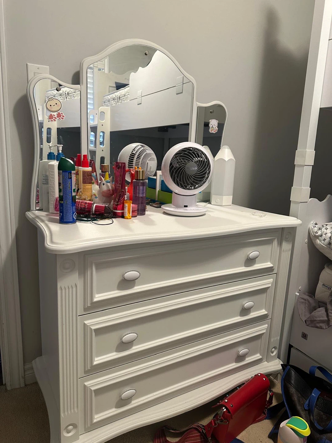 White Bedroom Vanity with Mirror - photo 3