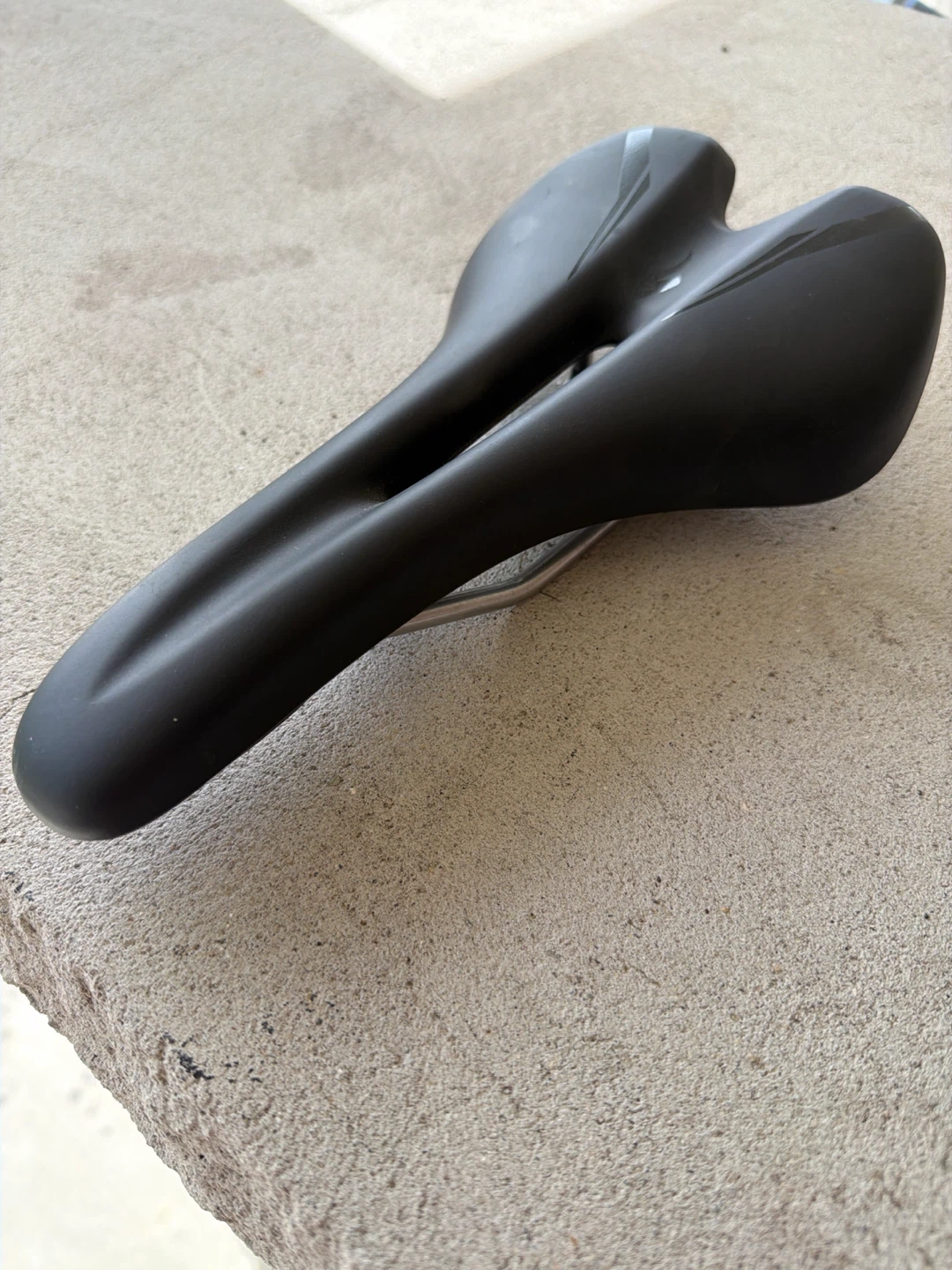 🏈 Speacialized Black bicycle saddle
