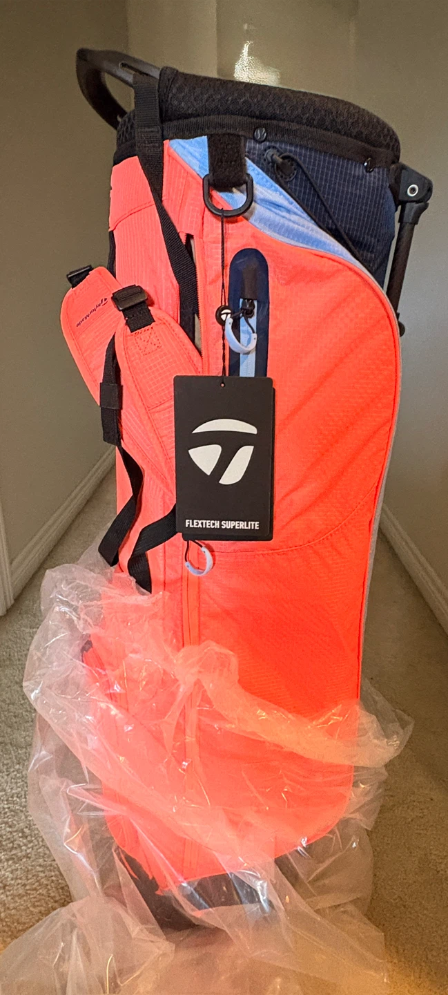TaylorMade FlexTech SuperLite Golf Bag – Brand New – Coral/Navy