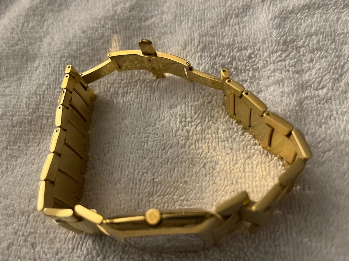 Gucci Gold-Tone Quartz Watch - photo 4