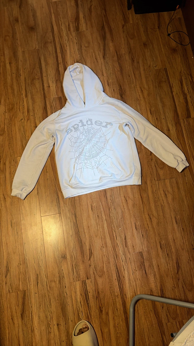 SP5DER White Hoodie