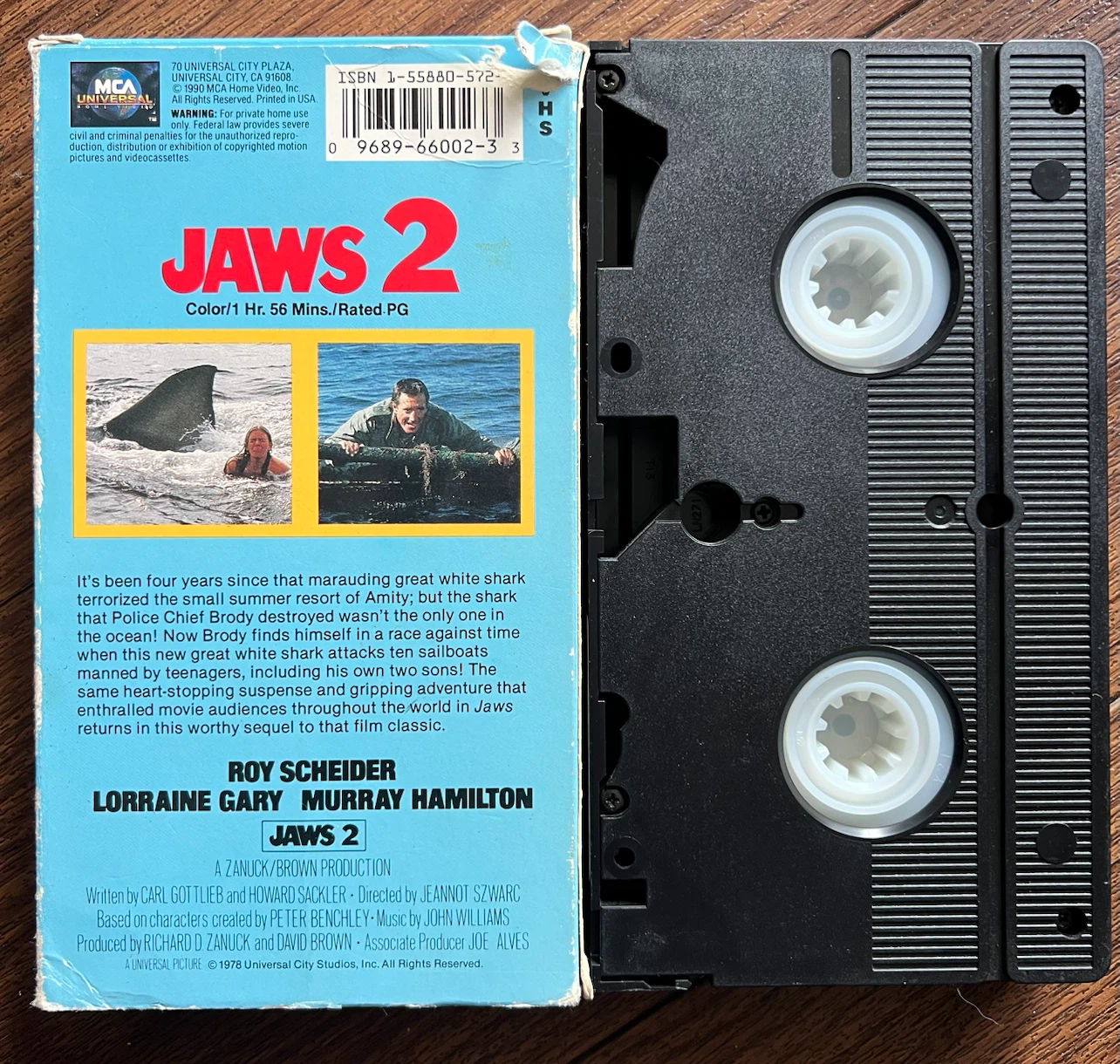 Jaws 2 VHS Tape - photo 2