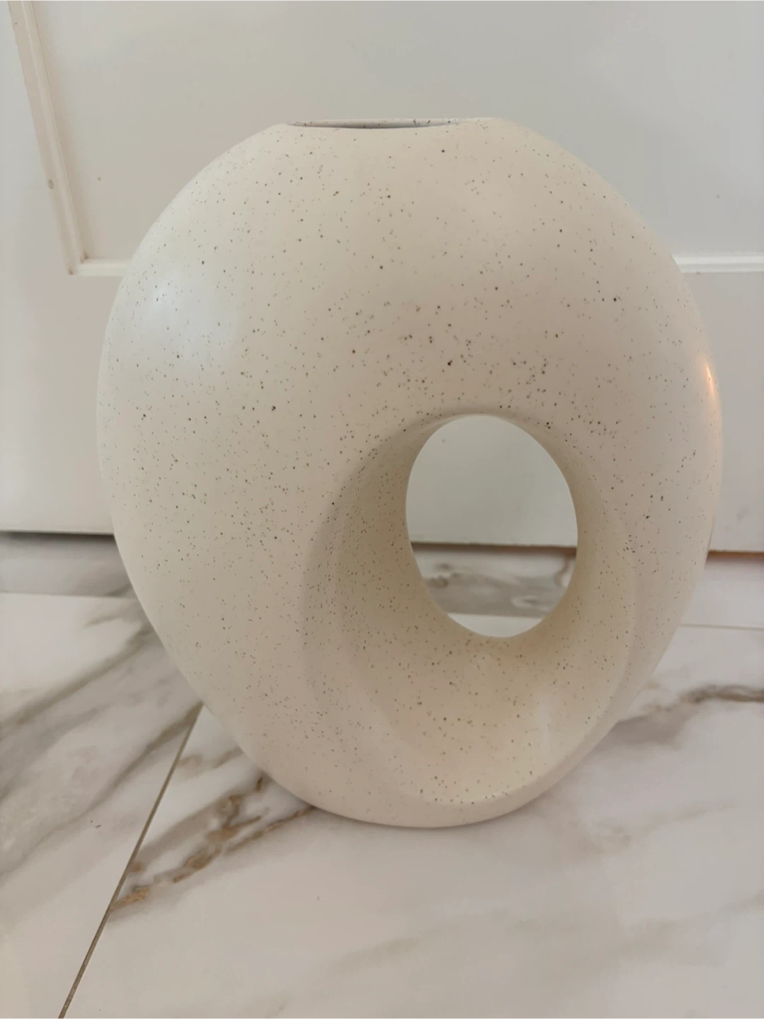 Cream Speckled Ceramic Vase - photo 3