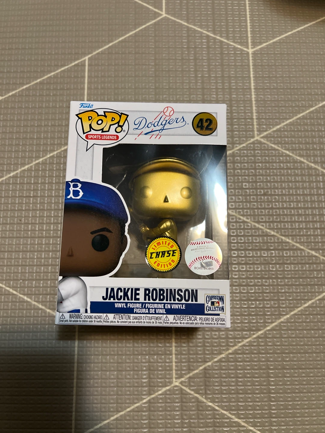 Funko Pop Sports Legends Jackie Robinson Chase Edition 🏈