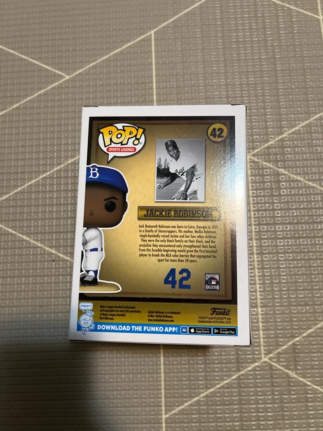 Funko Pop Sports Legends Jackie Robinson Chase Edition 🏈 - photo 3