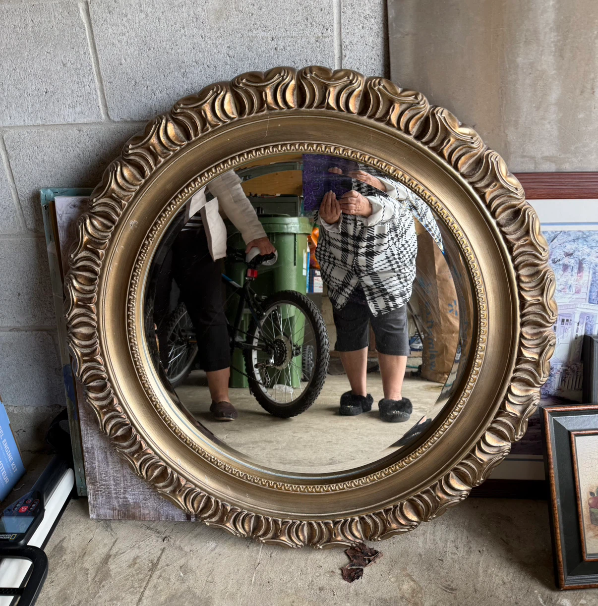 Large Round Decorative Gold Wall Mirror