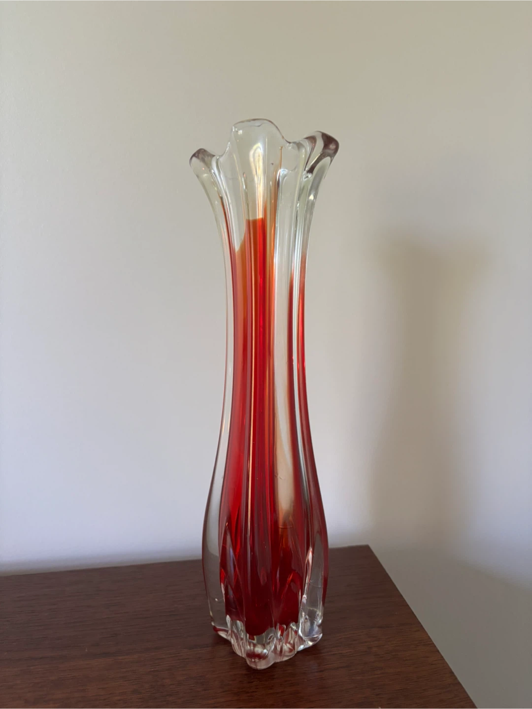 Vintage MCM Red Swung Glass Vase - photo 2