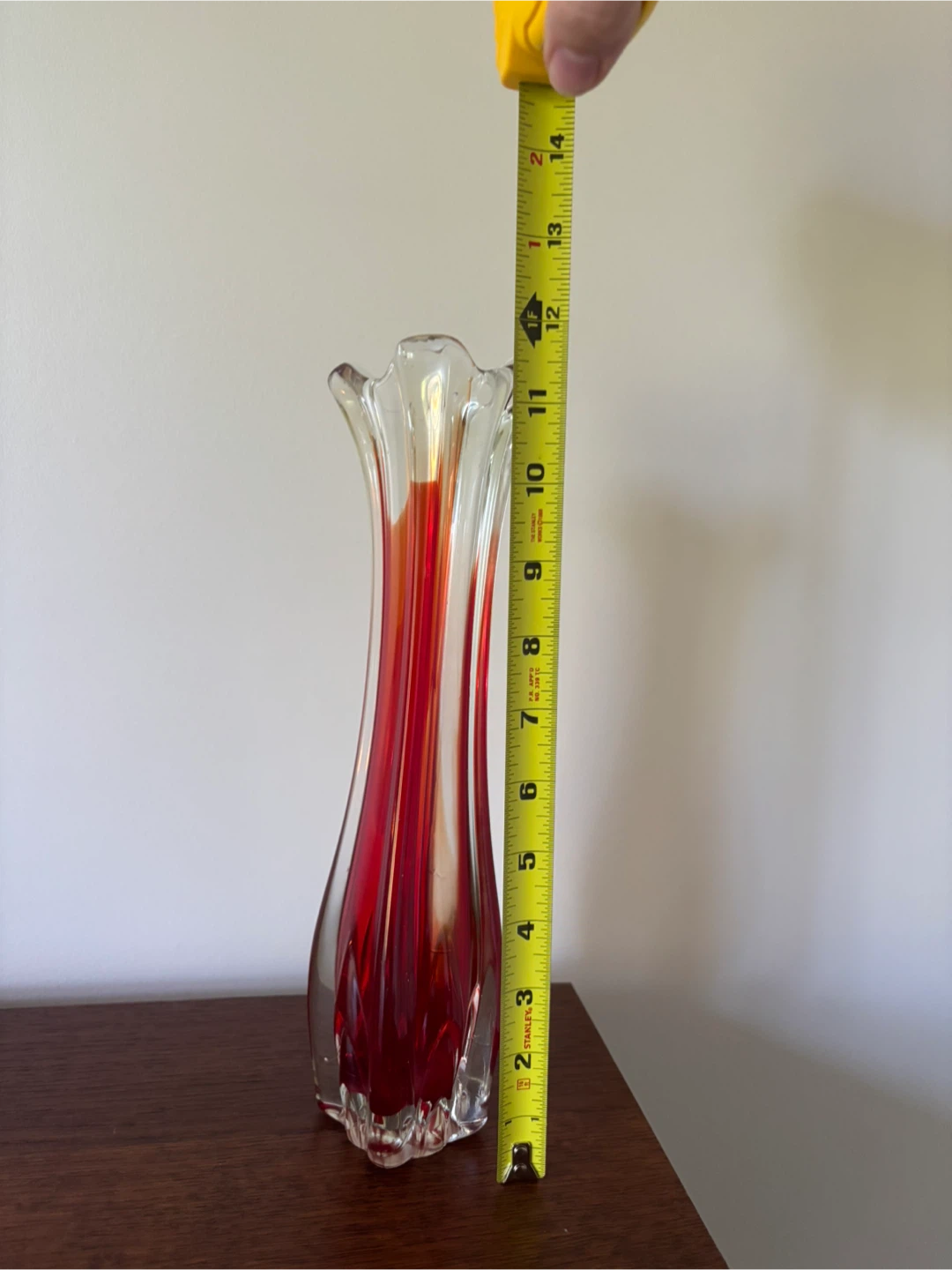 Vintage MCM Red Swung Glass Vase - photo 3
