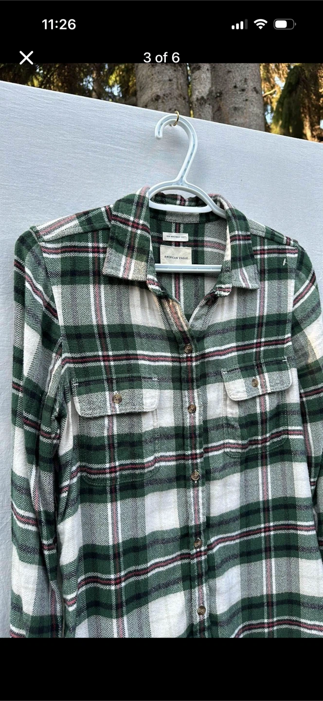 American Eagle Soft Plaid Button Down Shirt - photo 3
