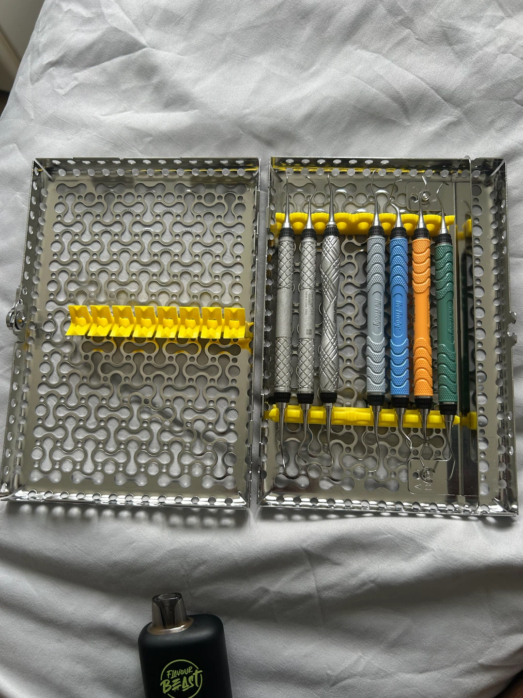 Hu-Friedy Dental Instruments + 3 Cassettes - photo 4