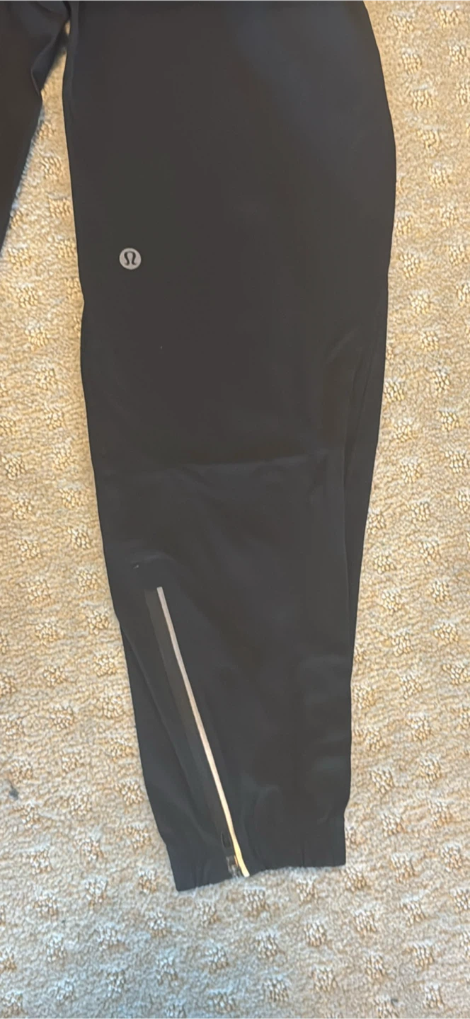 Lululemon Black Athletic Pants - photo 2