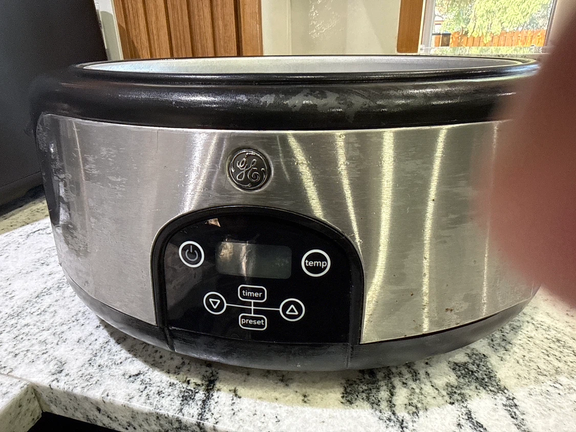 GE Programmable Slow Cooker