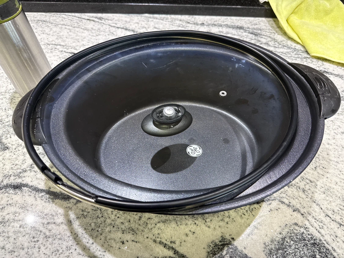 GE Programmable Slow Cooker - photo 2