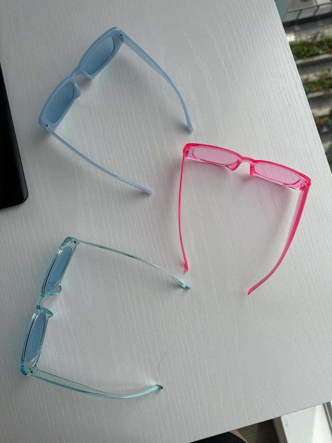 Three pairs of colourful rectangular sunglasses - photo 3