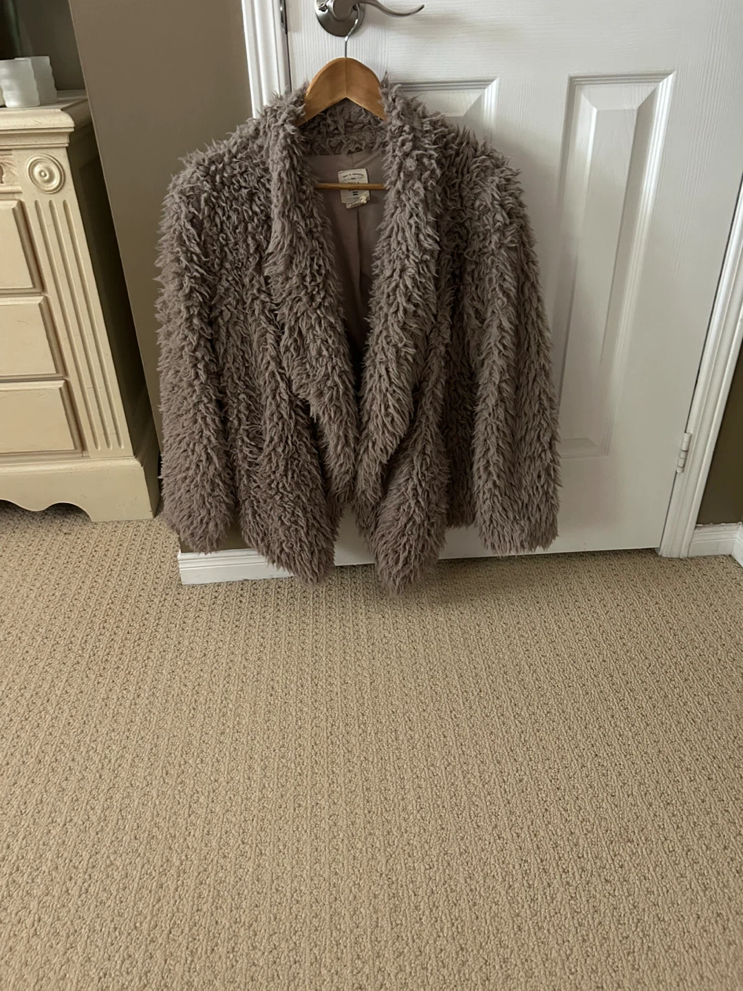 Billabong faux fur shaggy jacket