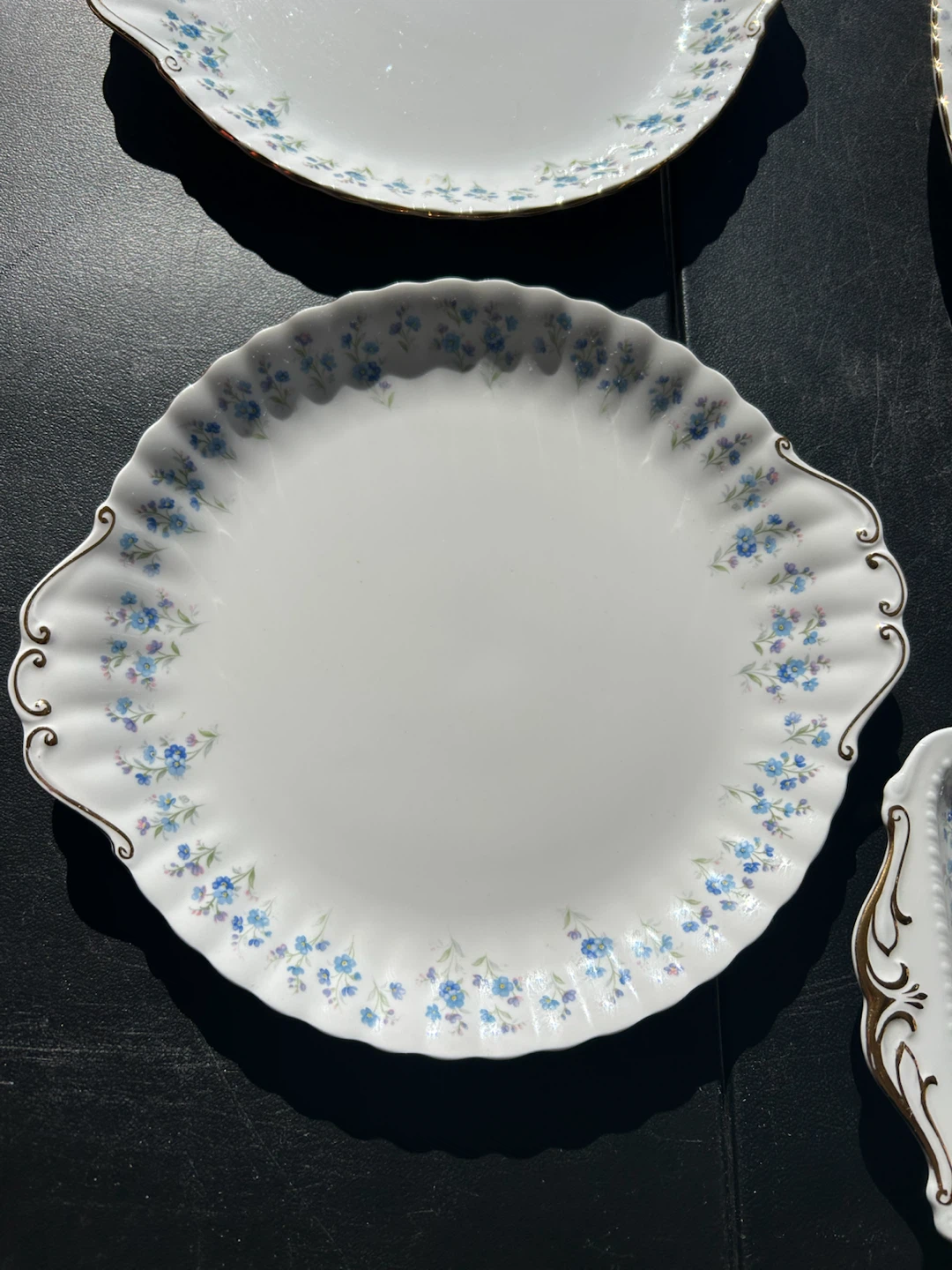 Royal Albert bone china serving plates - photo 3