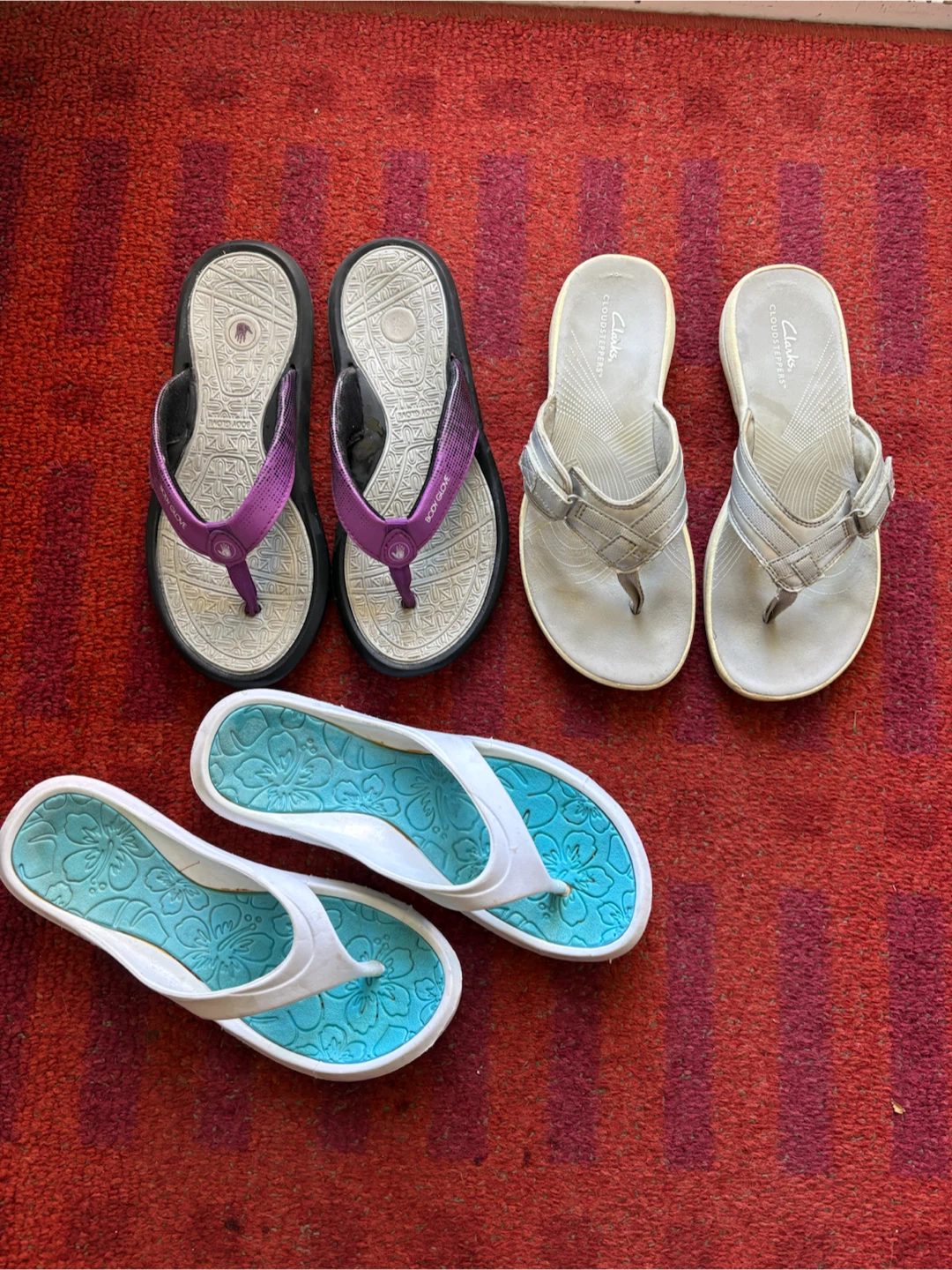 Women’s Sandals all Size 8 $3 each or all for $7 🏈