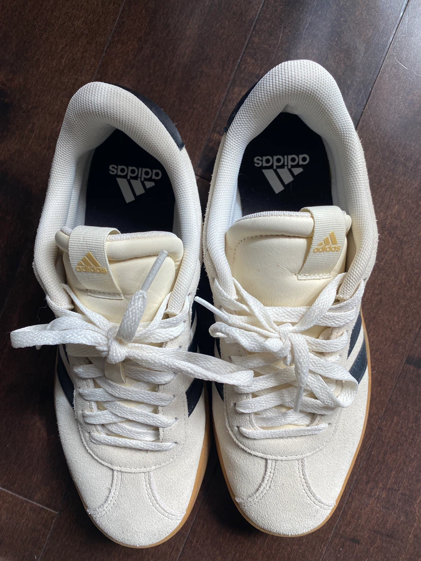 Adidas sneakers in off-white - photo 3