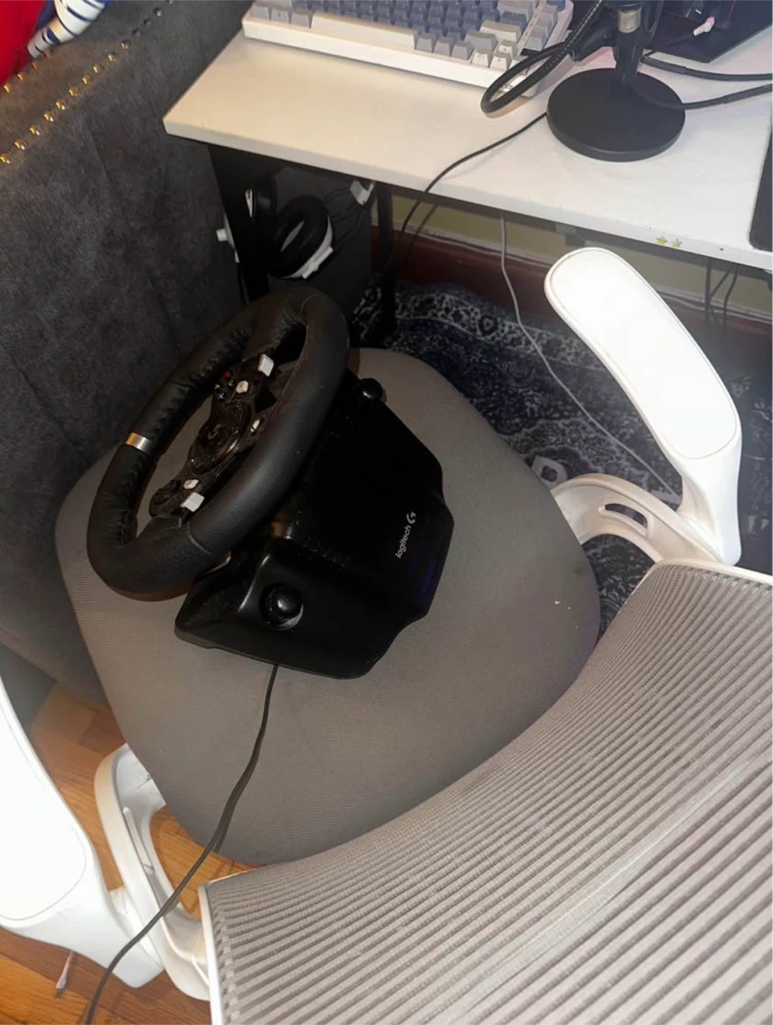 Logitech G Racing Wheel and Pedal Set - photo 3