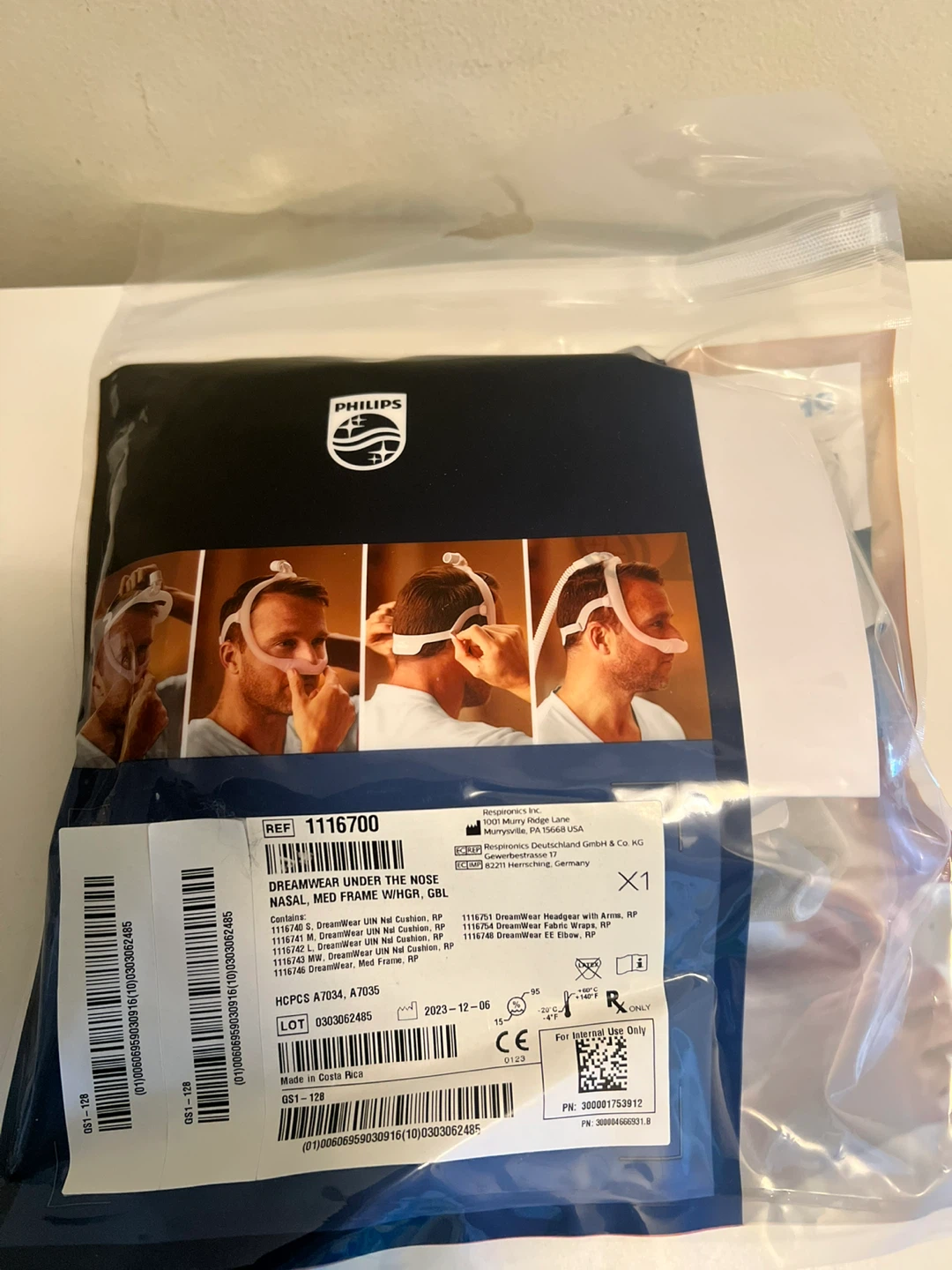 Sealed-Philips Respironics DreamWear Under the Nose Nasal Mask - photo 2