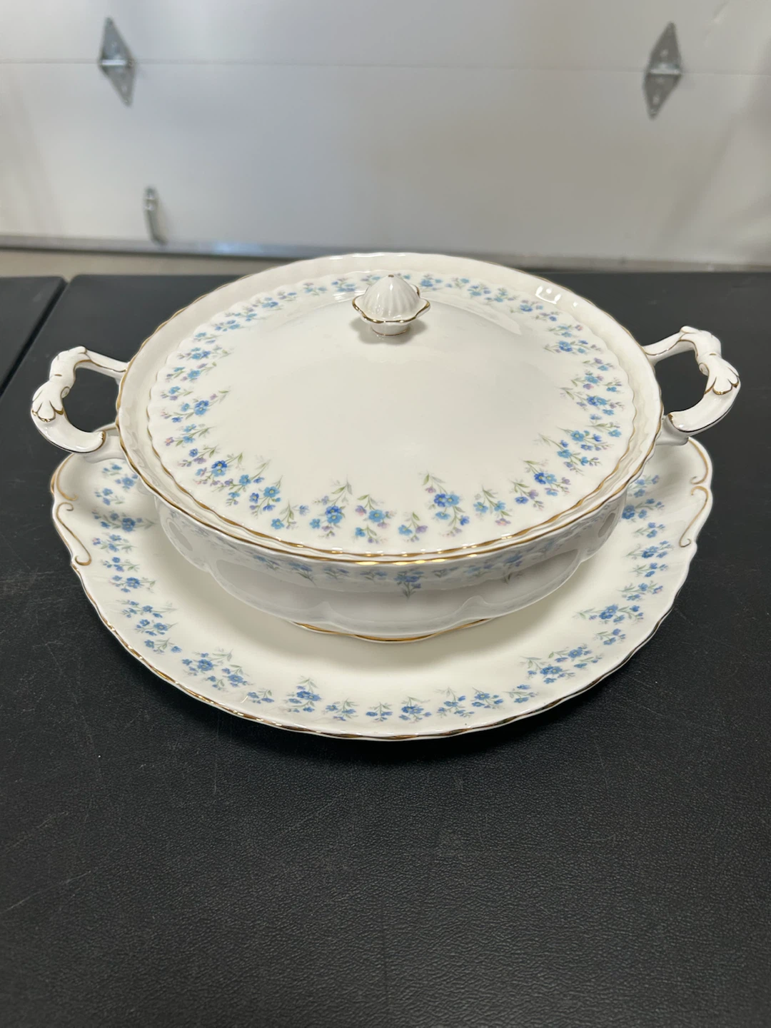 Royal Albert Memory Lane Casserole Dish