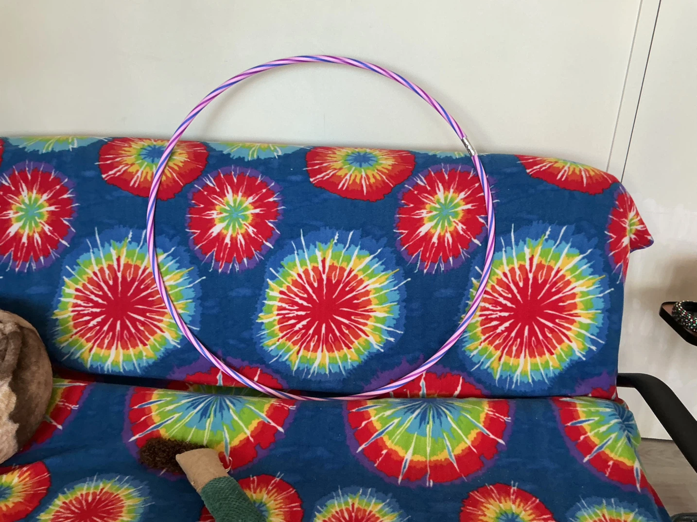 Light weight large hula hoop