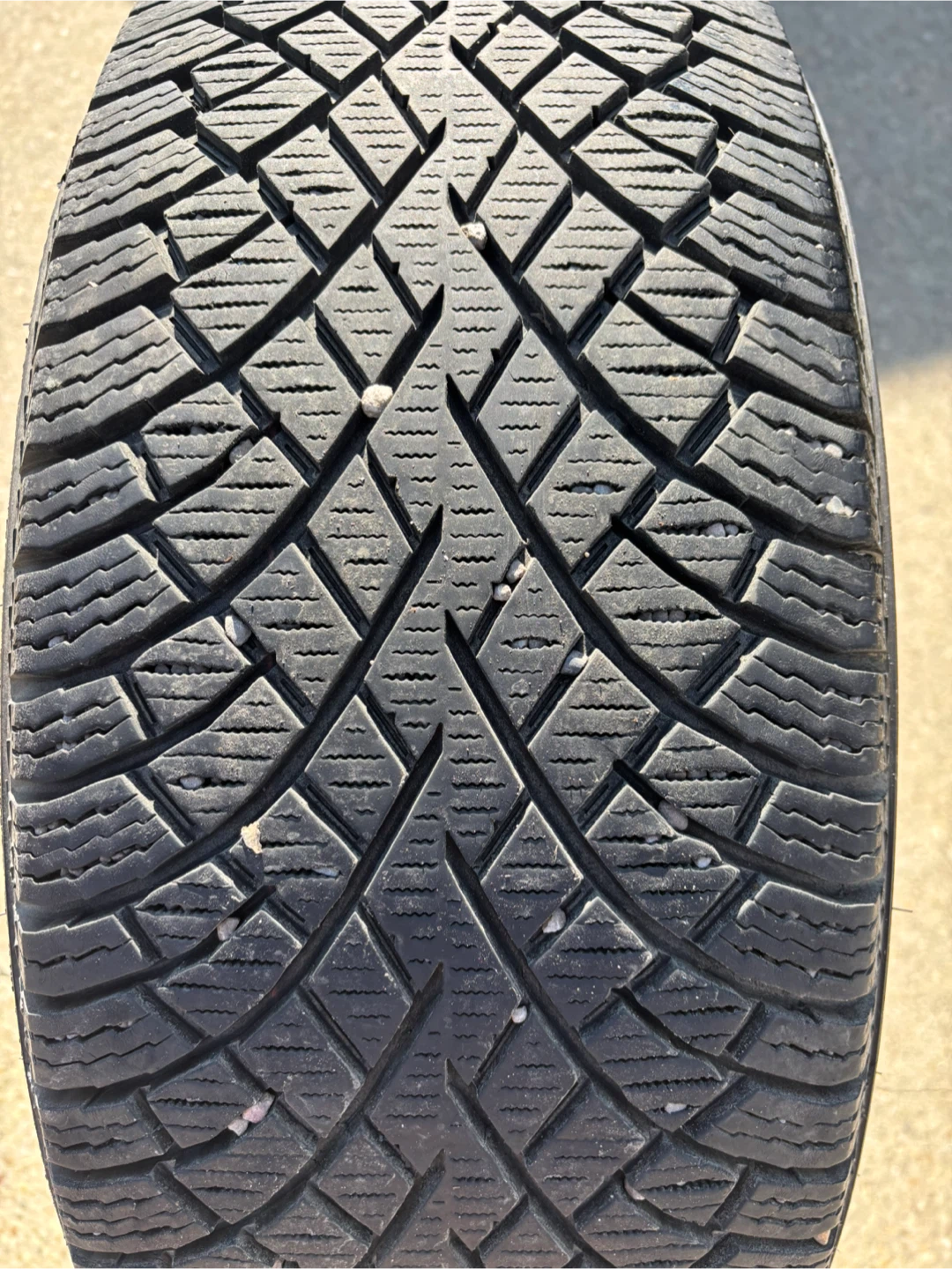 Nokian Hakkapeliitta R5 SUV Tire 225/60R17