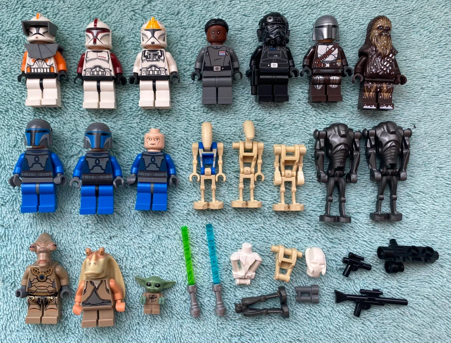 Lego Star Wars Minifigures and Accessories Lot