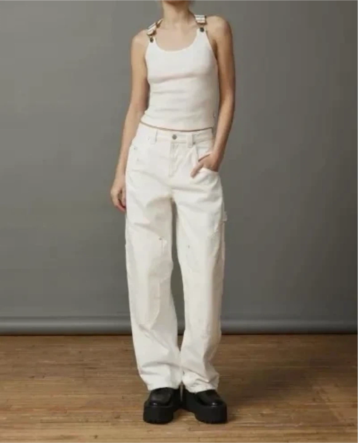 🏈 BDG Urban Outfitters White bella Carpenter Jeans