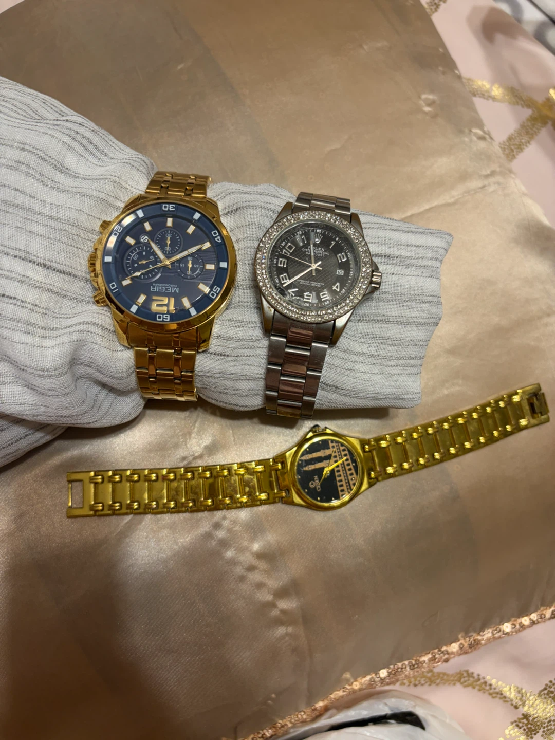 Assorted wristwatches Each  25$ - photo 3