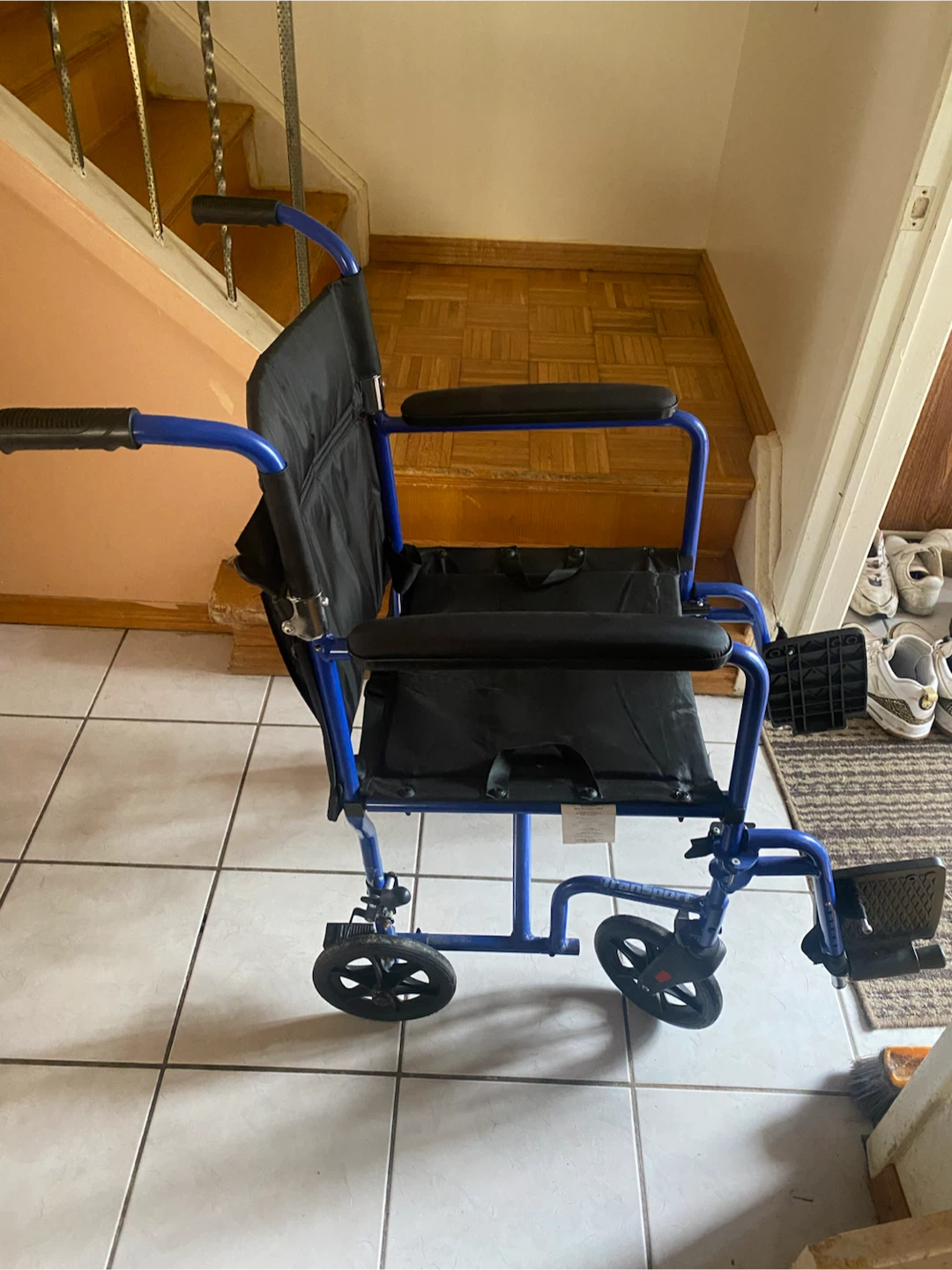 Hugo Transport Wheelchair - photo 3